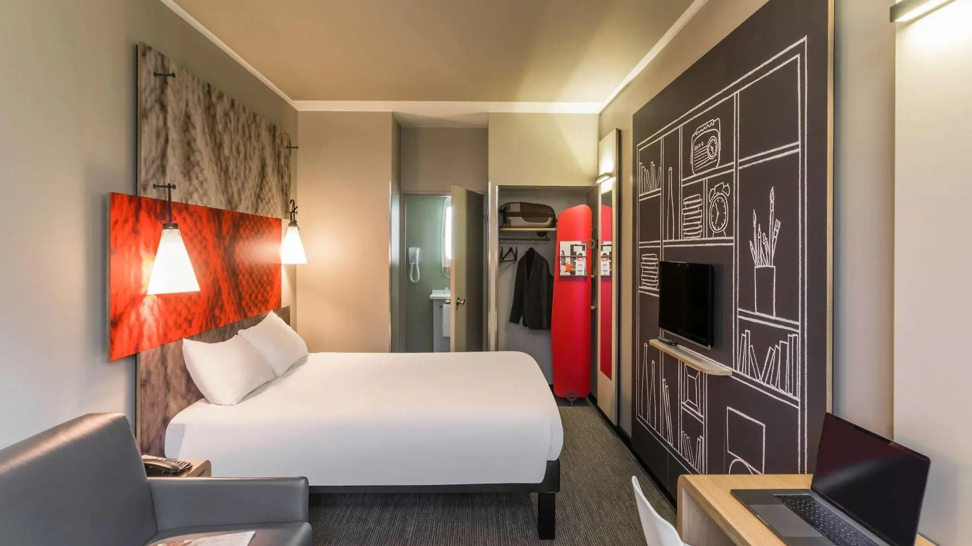 ibis Paris Gare de Lyon Ledru Rollin Otel 3*,