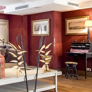 Otel Du Romancier, Paris